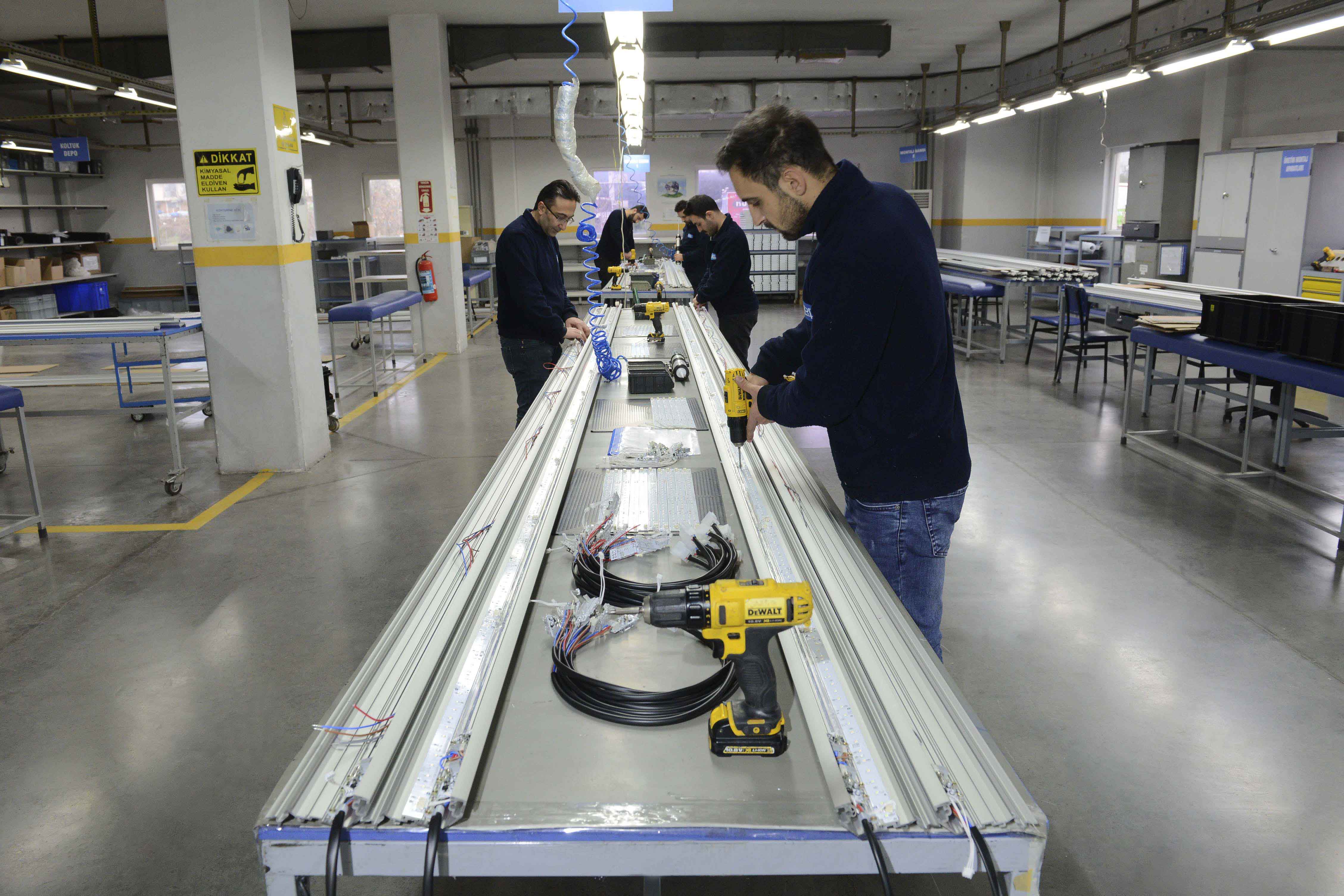 Continous Lighting System Assembly Line